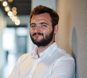 Aleck Yorkston-Dives